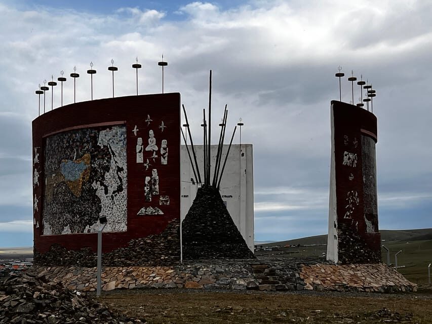 4 Day Best of Central Mongolia tour, Chinggis Khan statue - Should you book the 4-Day Best of Central Mongolia tour?