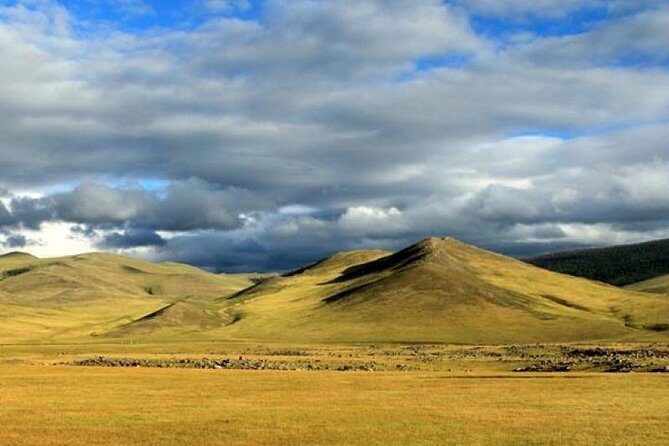 8 Day Great Gobi and Central Mongolia - Day 3: Khongoriin Els Singing Dunes (Hongorïn Els)