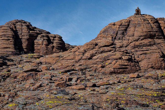 8 Days Tour: Gobi Desert And Kharkhorin - Tsagaan Suvarga White Stupas: 62 meters of wind-carved wonder