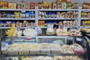 Genghis Khan & Terelj Park: 2 Days Private Tour - Ulaanbaatar markets in one sitting: Narantuul and Bumbugur for practical souvenirs