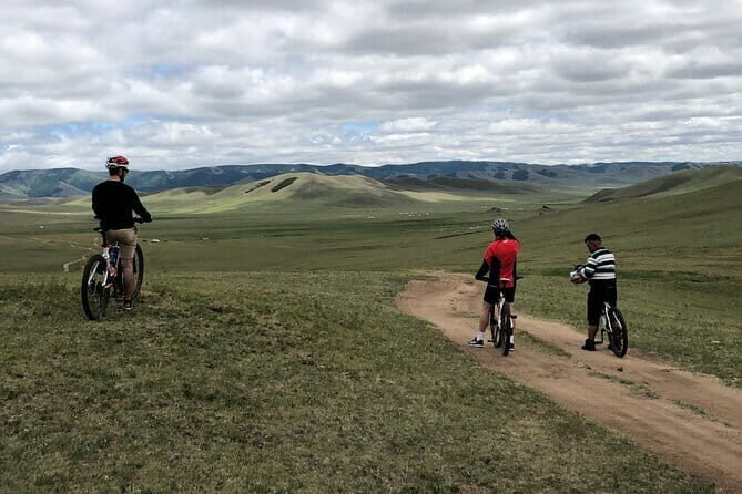 Private Full-Day Cycling Tour from Ulaanbaatar - Getting rolling in Ulaanbaatar: hotel pickup and a 8:00 am start